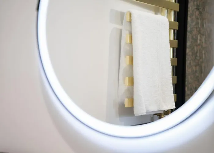 Modern In By Letmestay