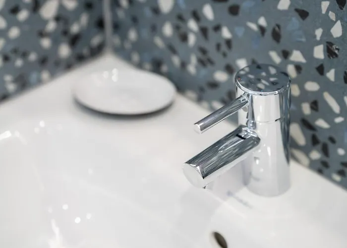 度假居 Modern In By Letmestay