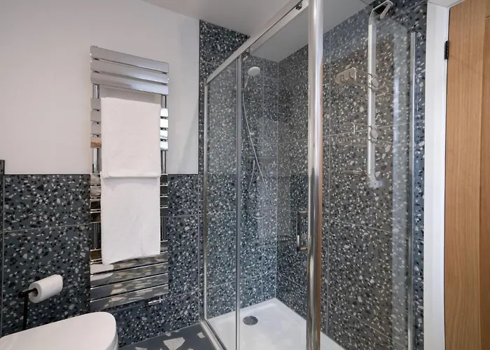 Modern In By Letmestay 温德米尔