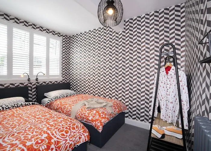 Modern In By Letmestay