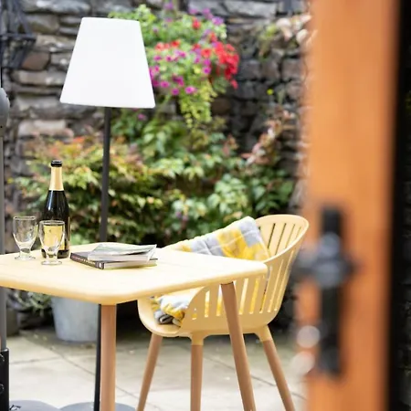 Modern In By Letmestay * Windermere