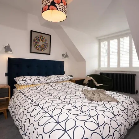 Modern In By Letmestay Windermere